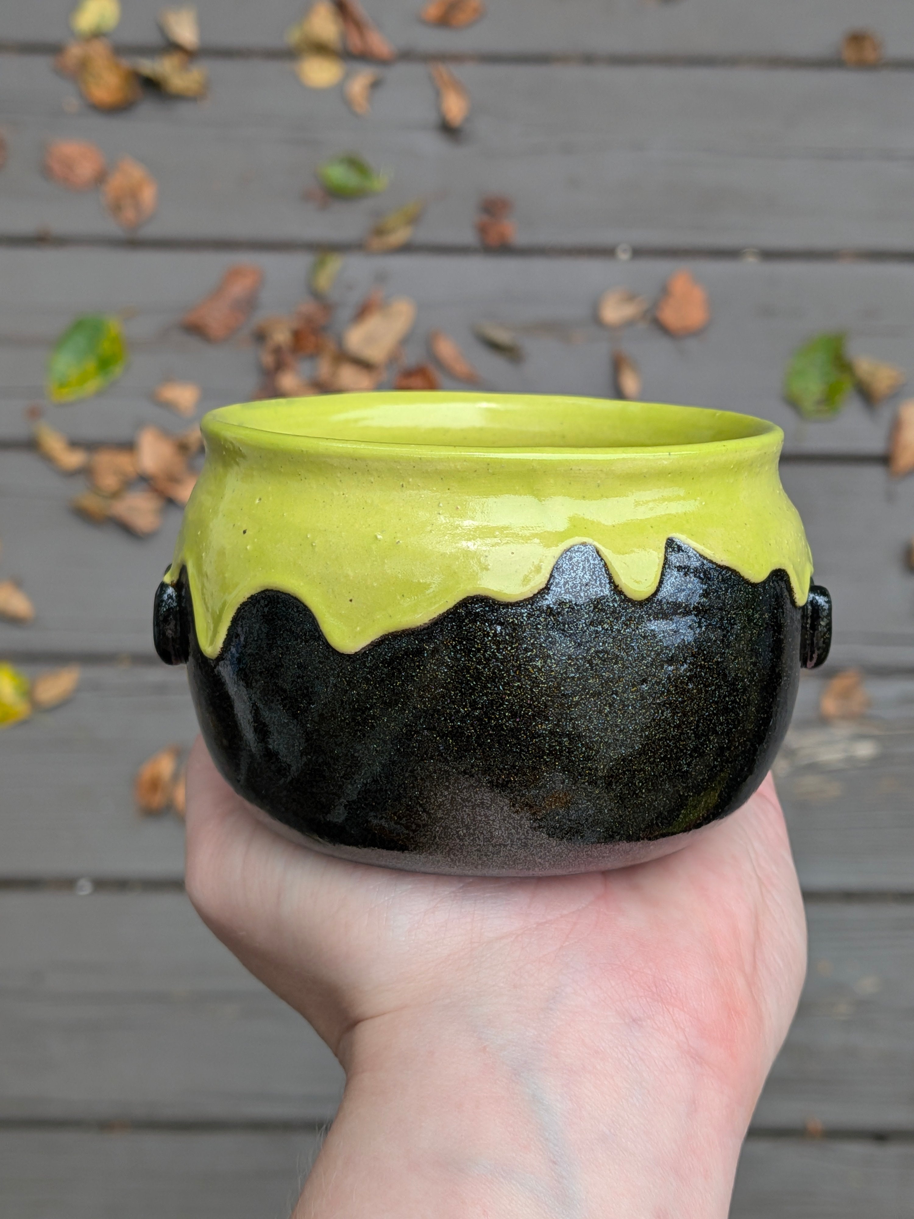 Small Cauldron 9
