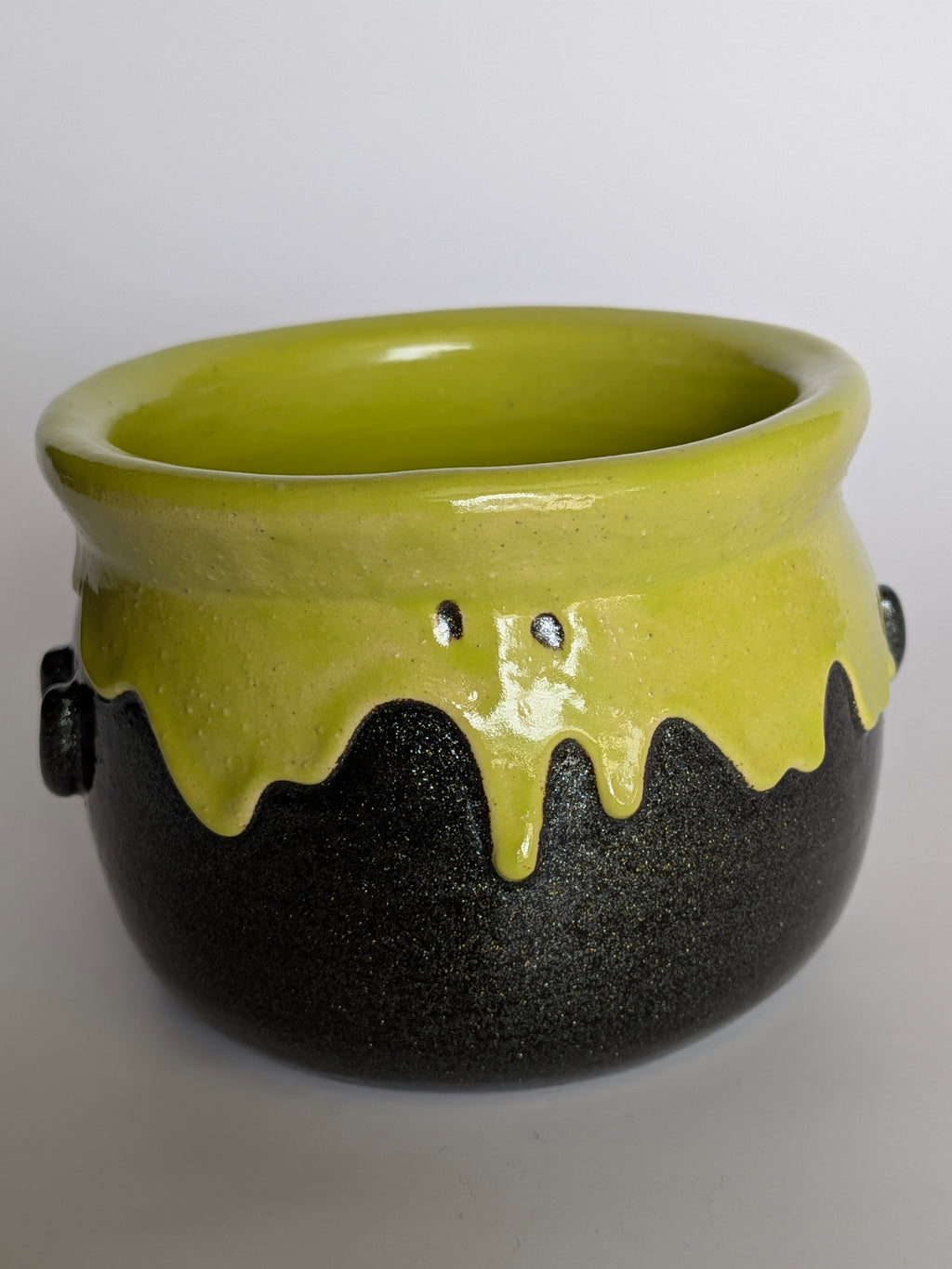 Small Cauldron 8