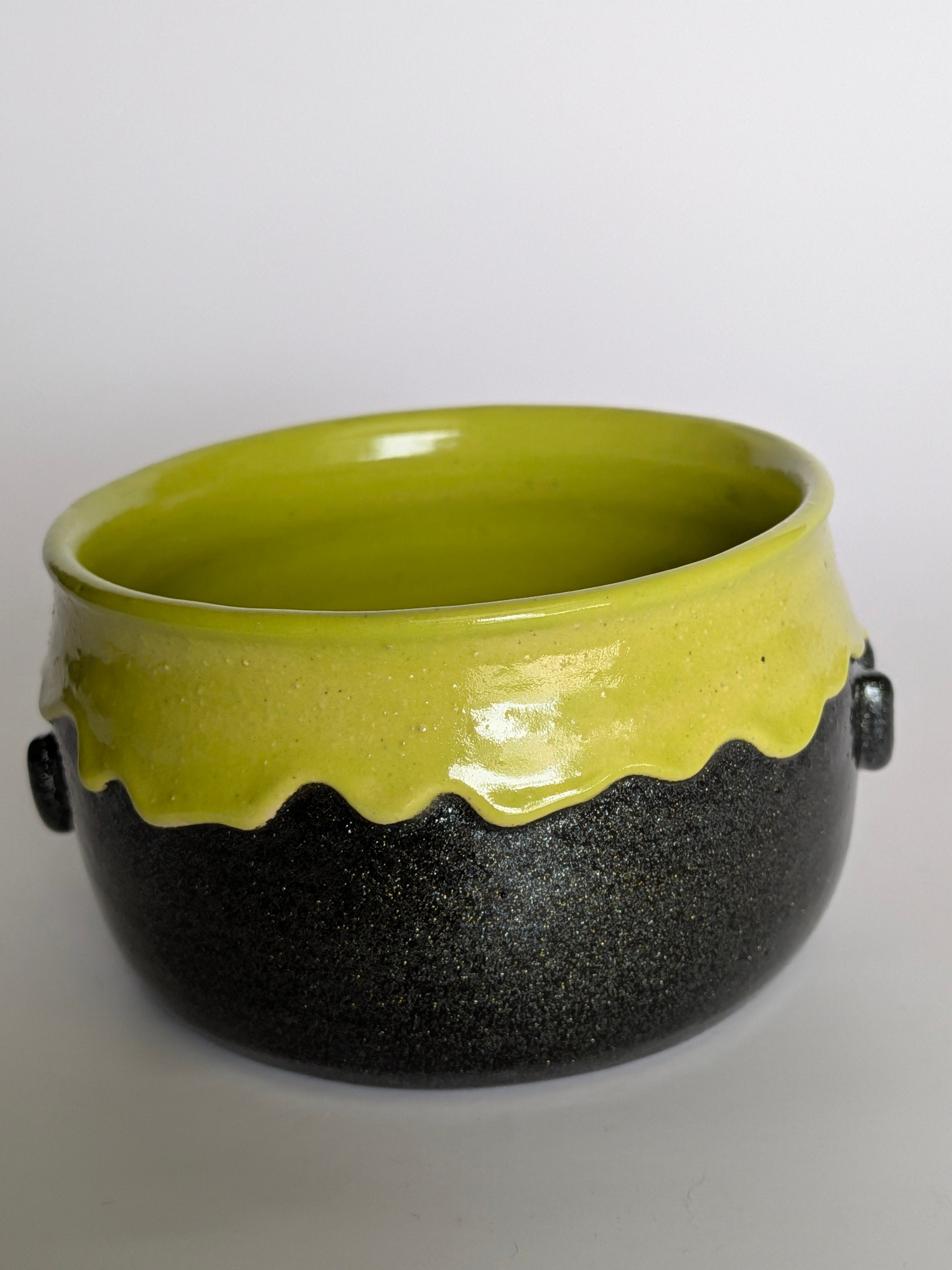 Small Cauldron 10