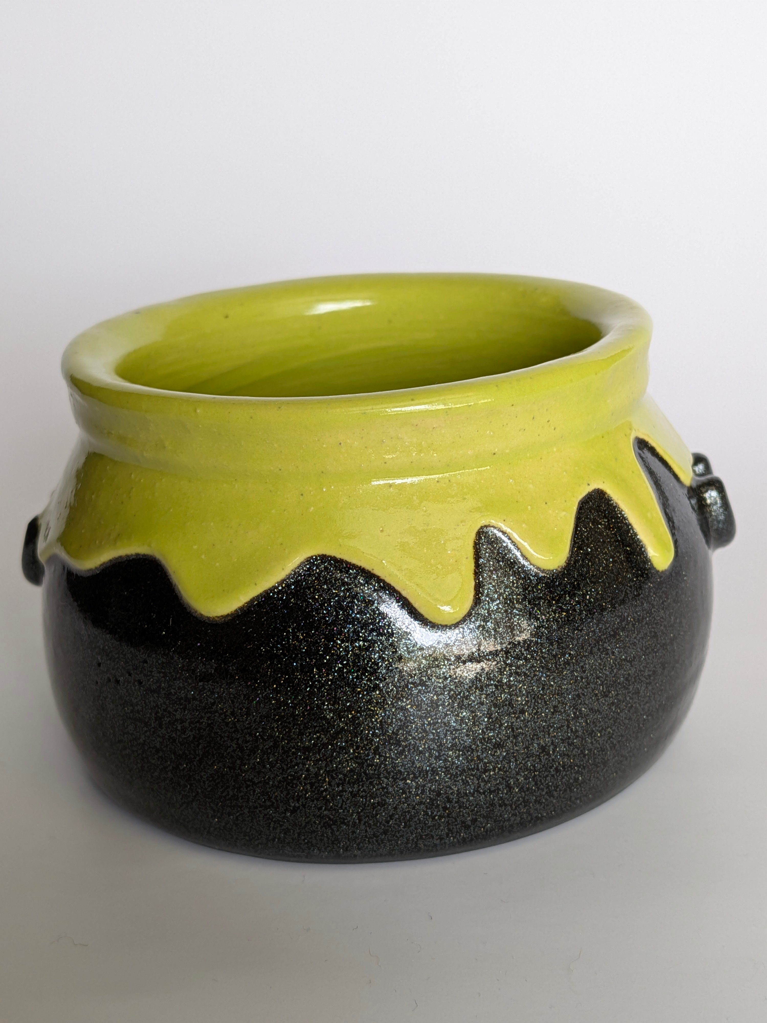 Small Cauldron 3