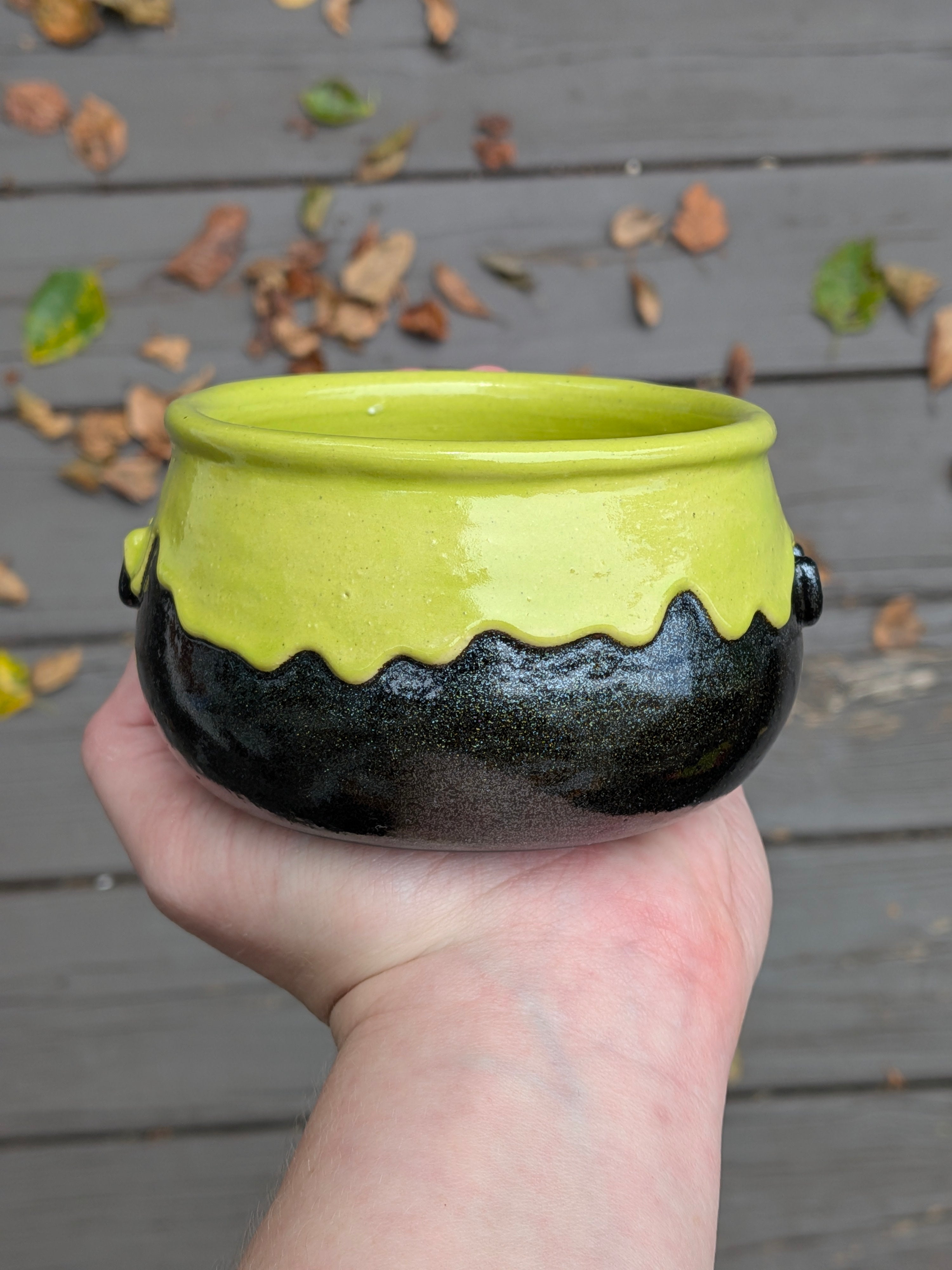 Small Cauldron 4