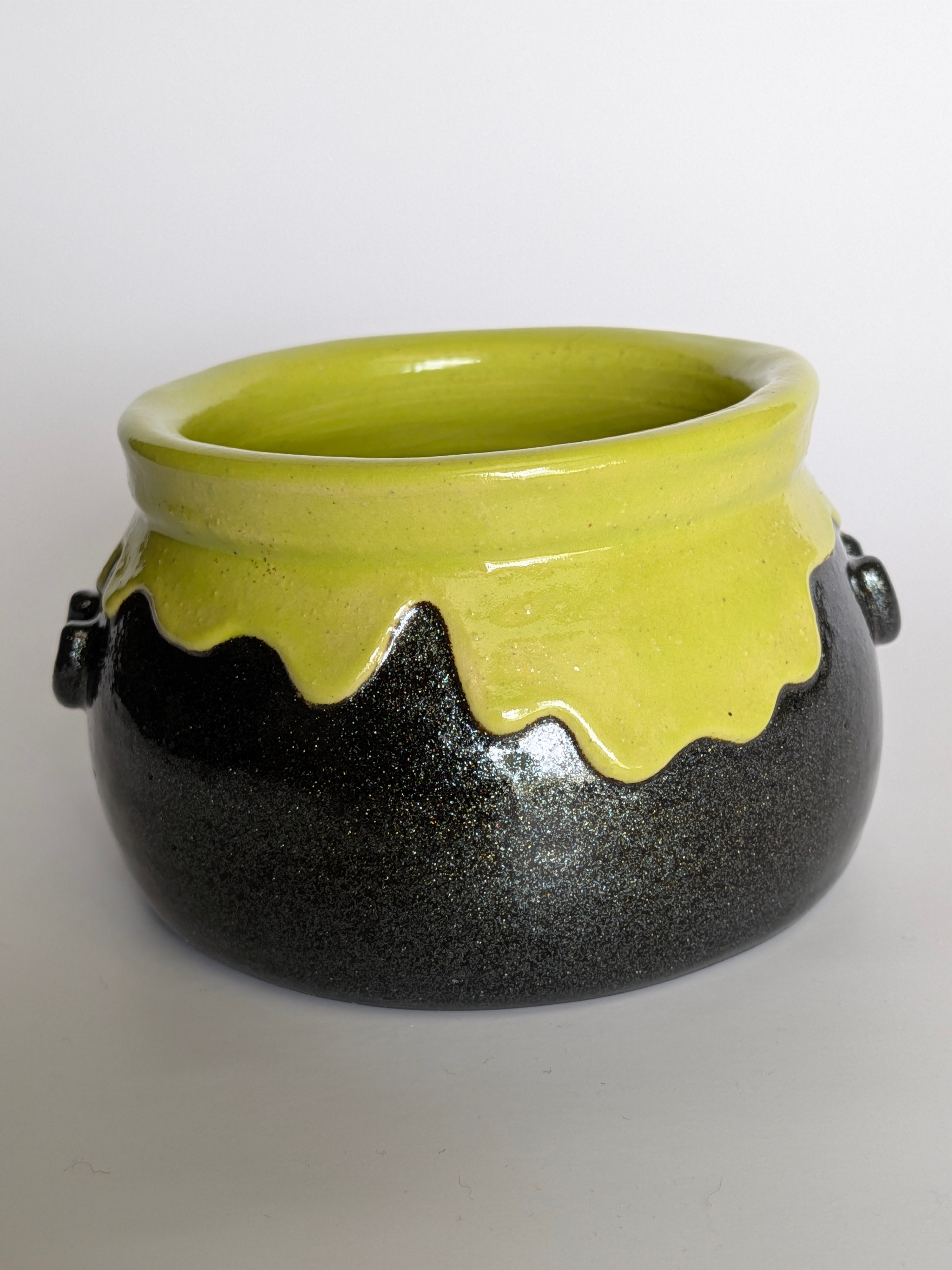 Small Cauldron 3
