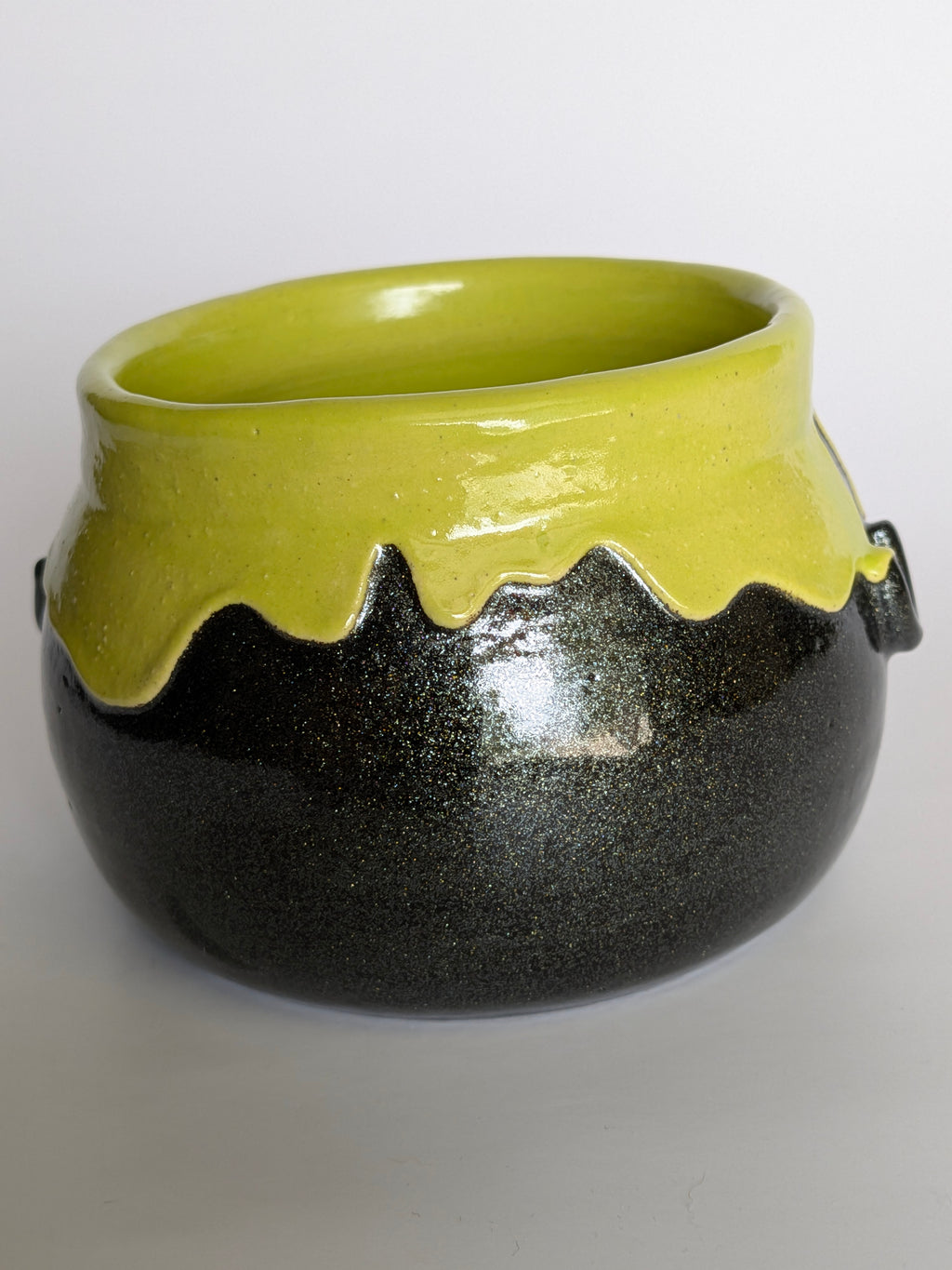 Small Cauldron 12