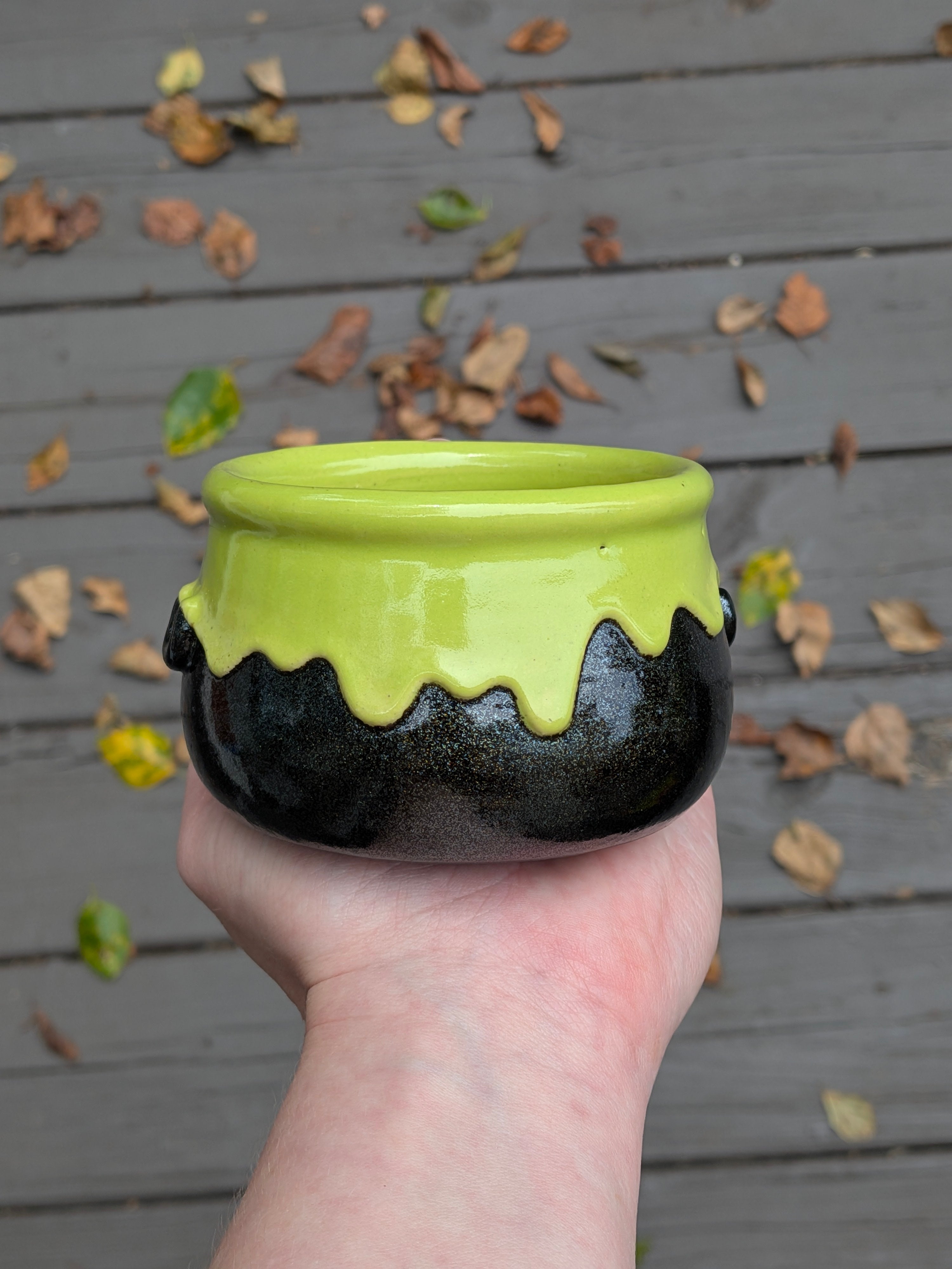 Small Cauldron 1