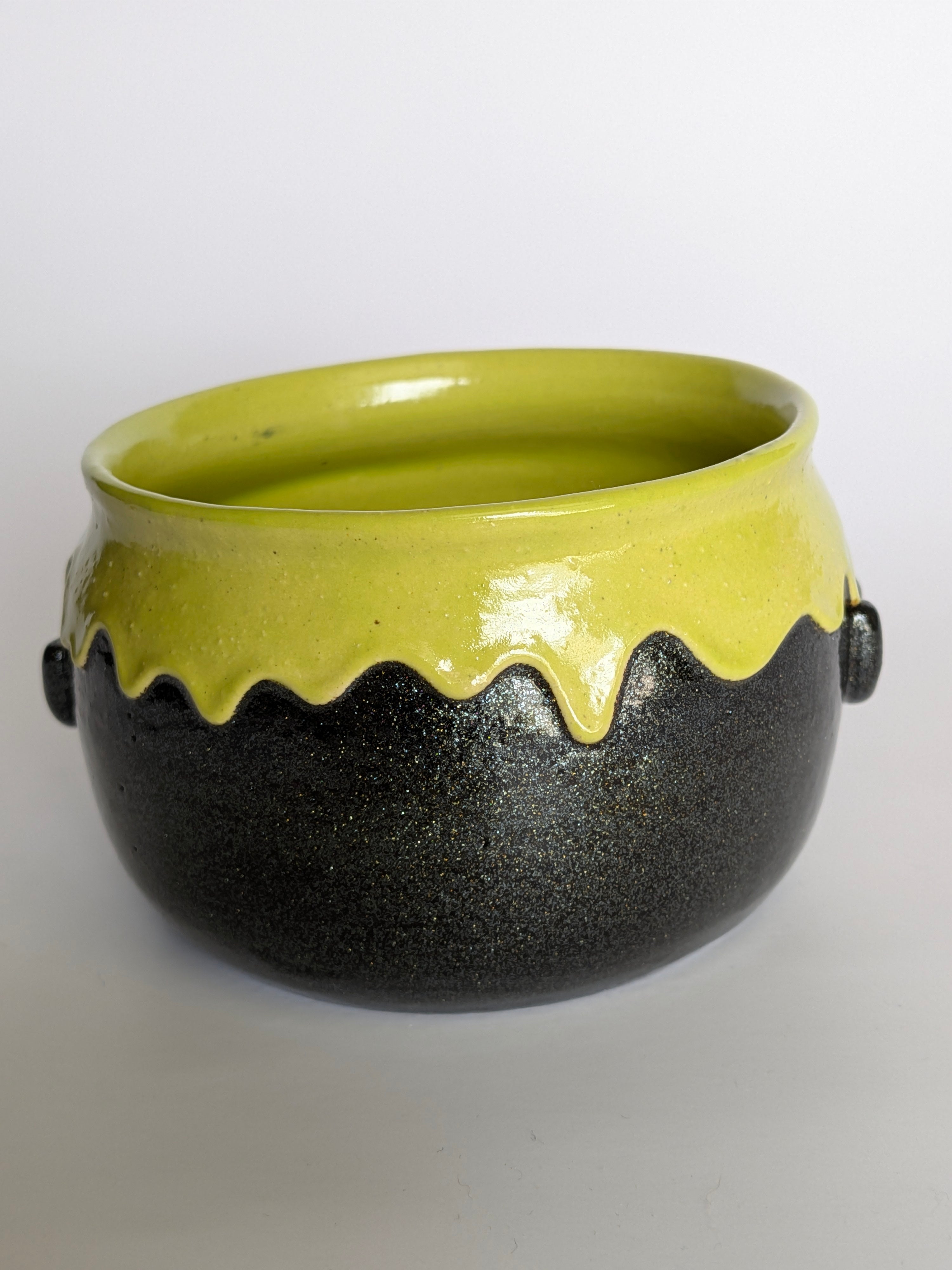 Small Cauldron 9